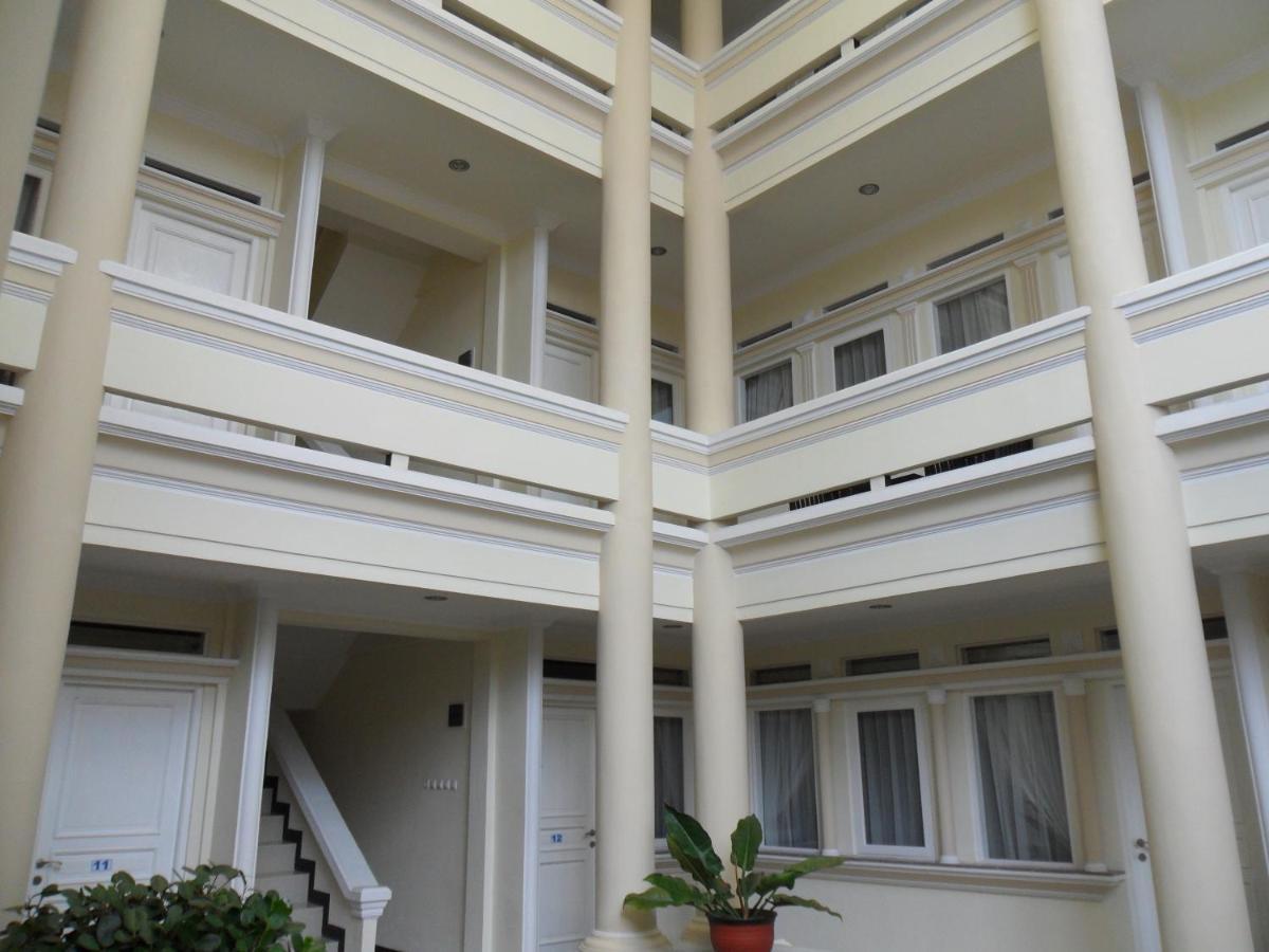 Delaga Biru Convention Hotel Bogor Exterior photo
