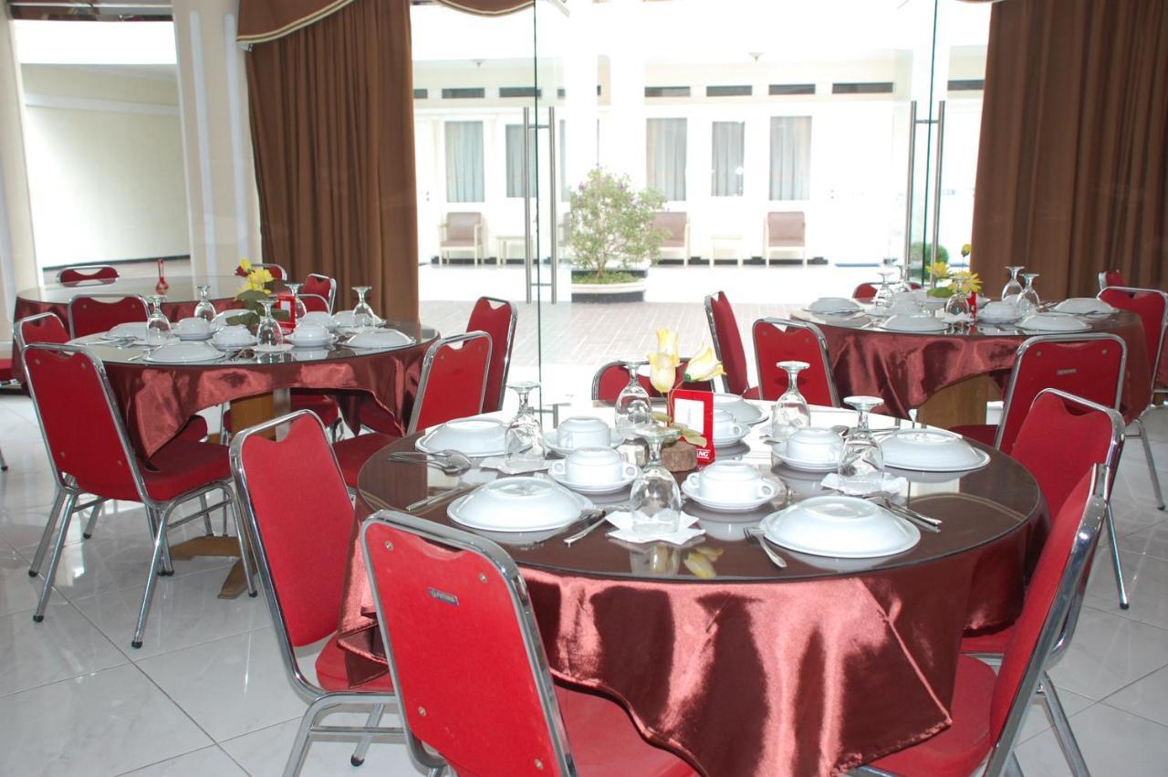 Delaga Biru Convention Hotel Bogor Exterior photo